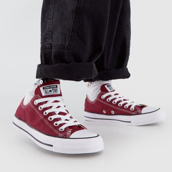 Converse Men's Chuck Taylor Maroon Low Top - Picture 4 of 4